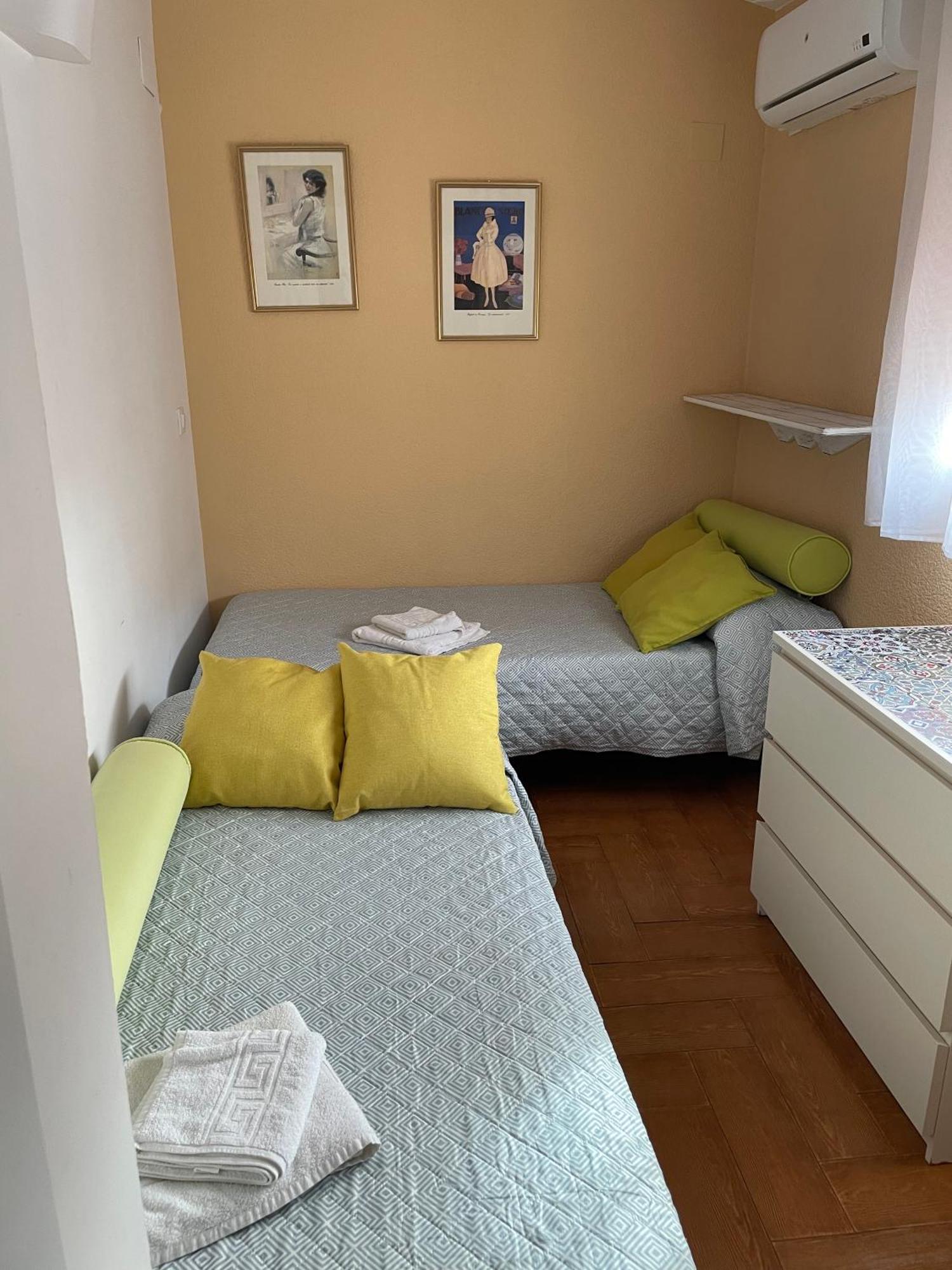 Appartamento Familia Anfitriona Acoge Siviglia Esterno foto